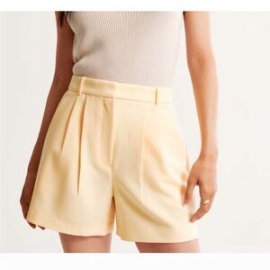NWT Abercrombie & Fitch Sloane Curve Love Ultra High Waist Shorts